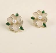 Flower Pearl Studs